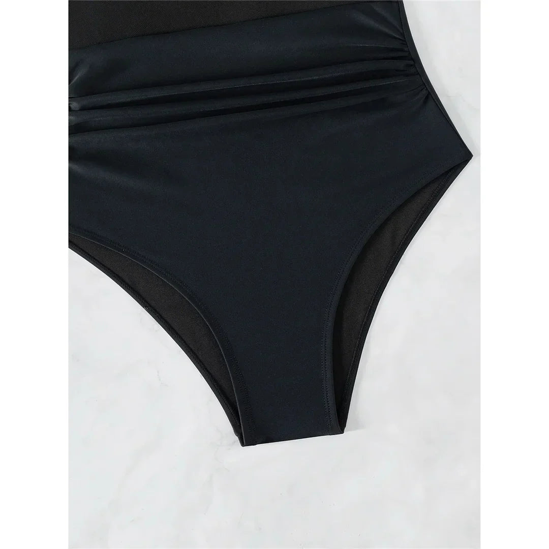 Figurformender Mesh-Badeanzug mit Bauch-weg-Effekt