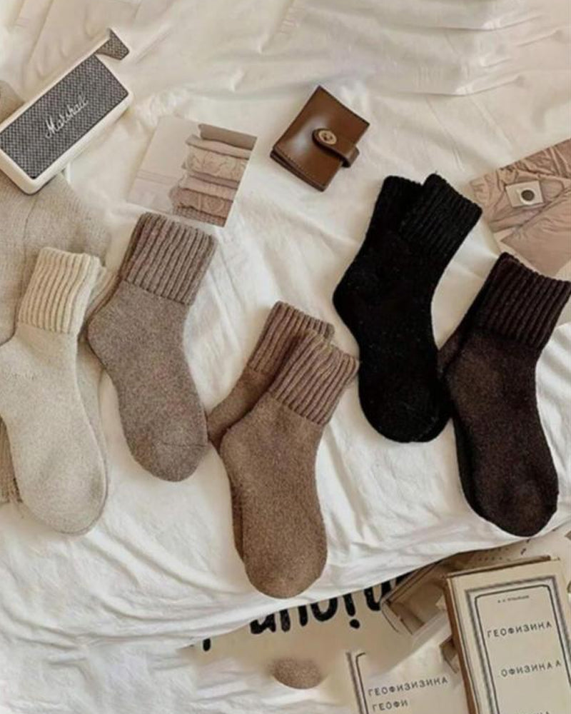 Cozy Ribbed Fleece-Lined Crew Socks
