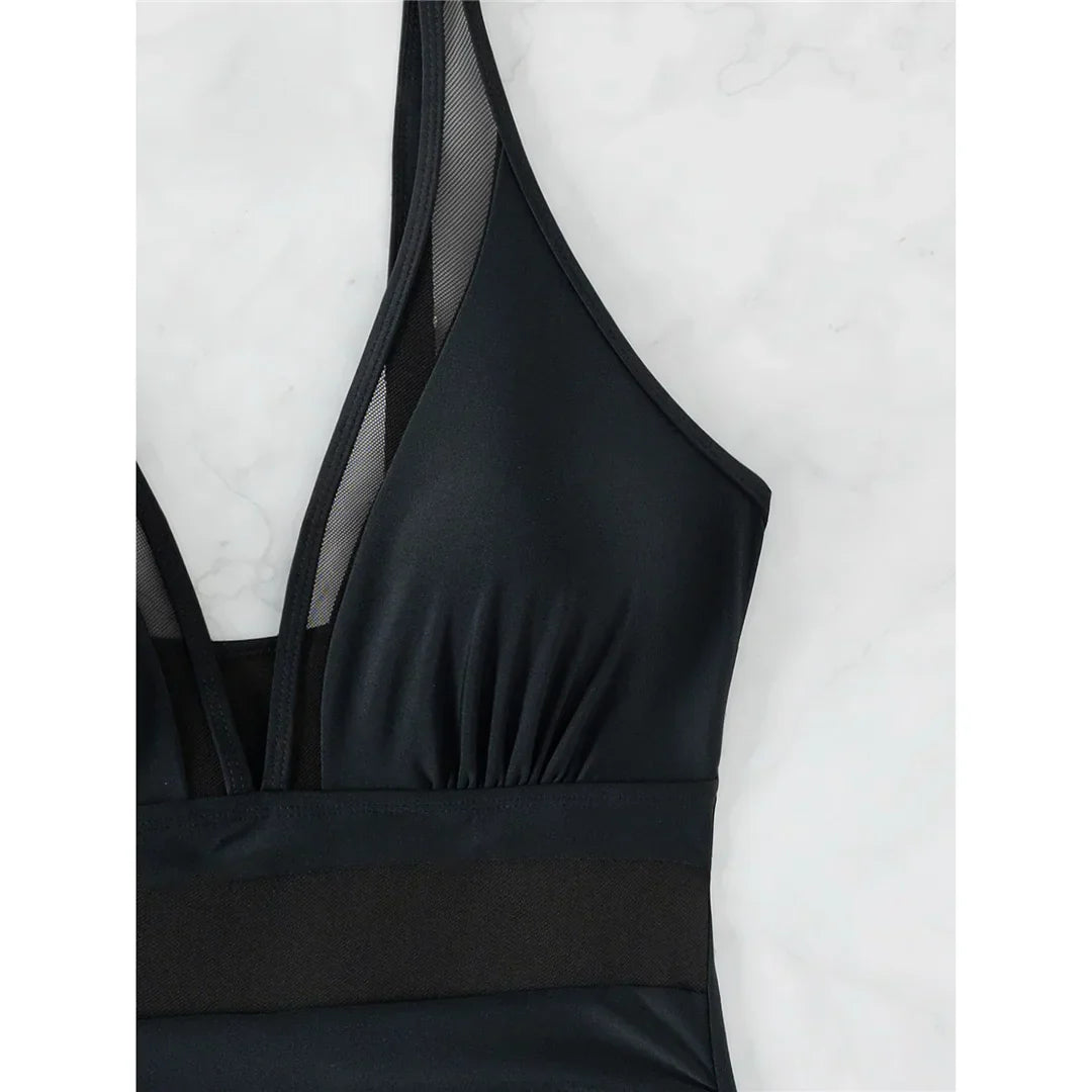 Figurformender Mesh-Badeanzug mit Bauch-weg-Effekt