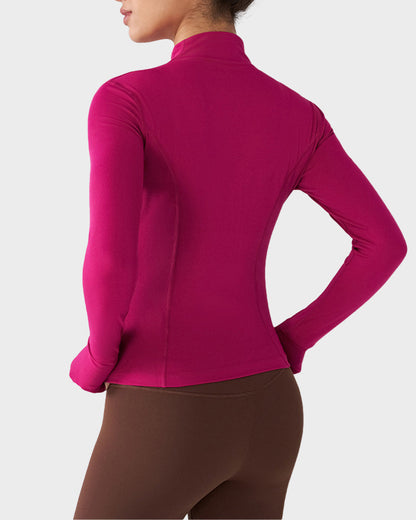 Eng anliegende Sportjacke