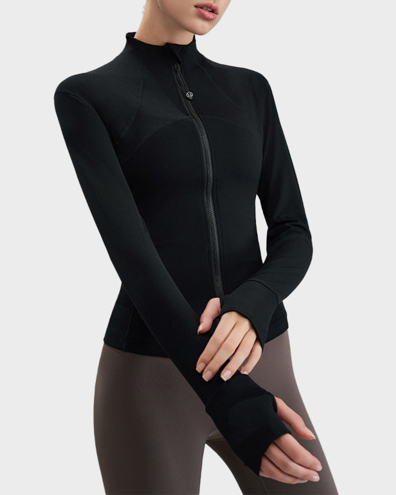 Eng anliegende Sportjacke