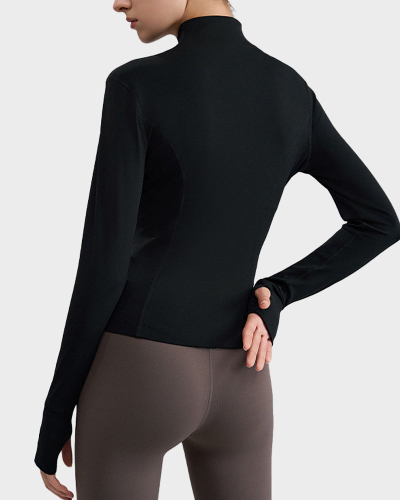 Eng anliegende Sportjacke
