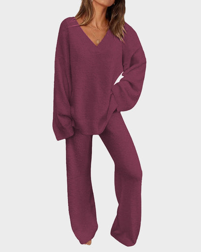 Weiches und kuscheliges Loungewear-Set mit V-Ausschnitt