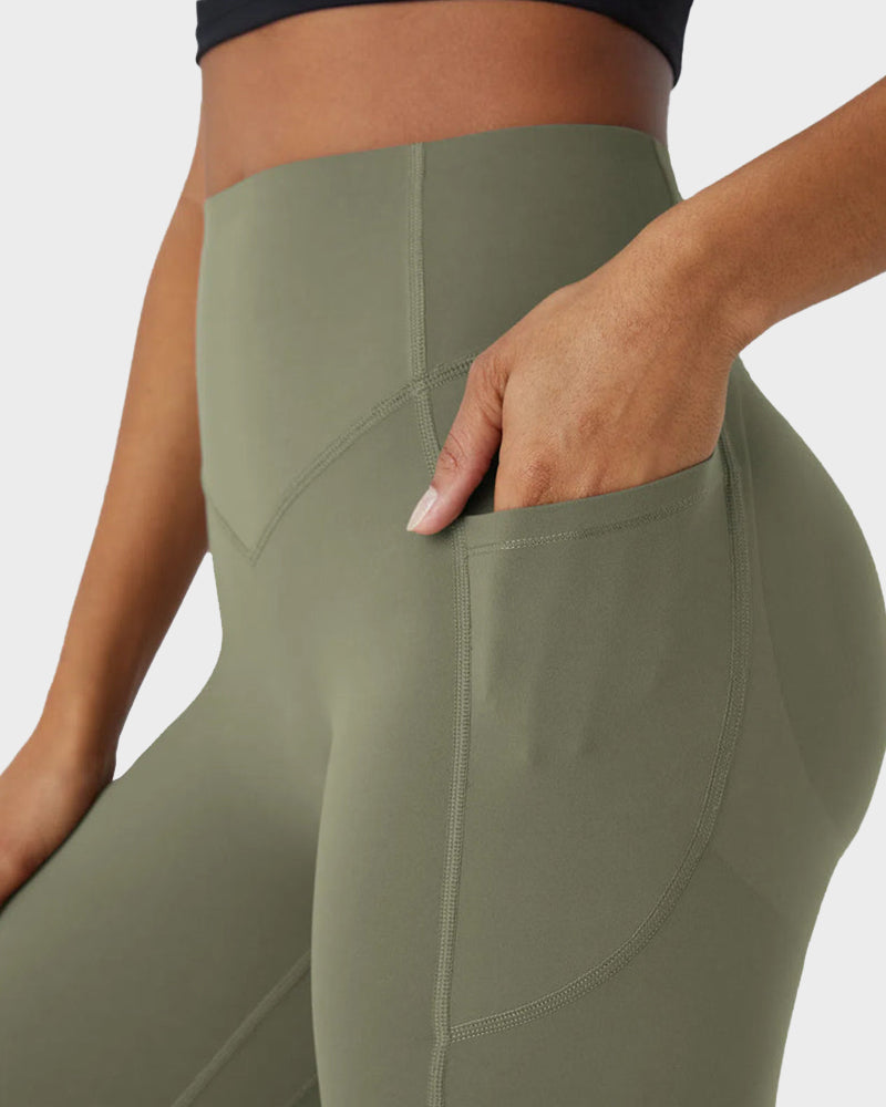 Sport-Leggings mit formendem Push-Up-Effekt und Taschen