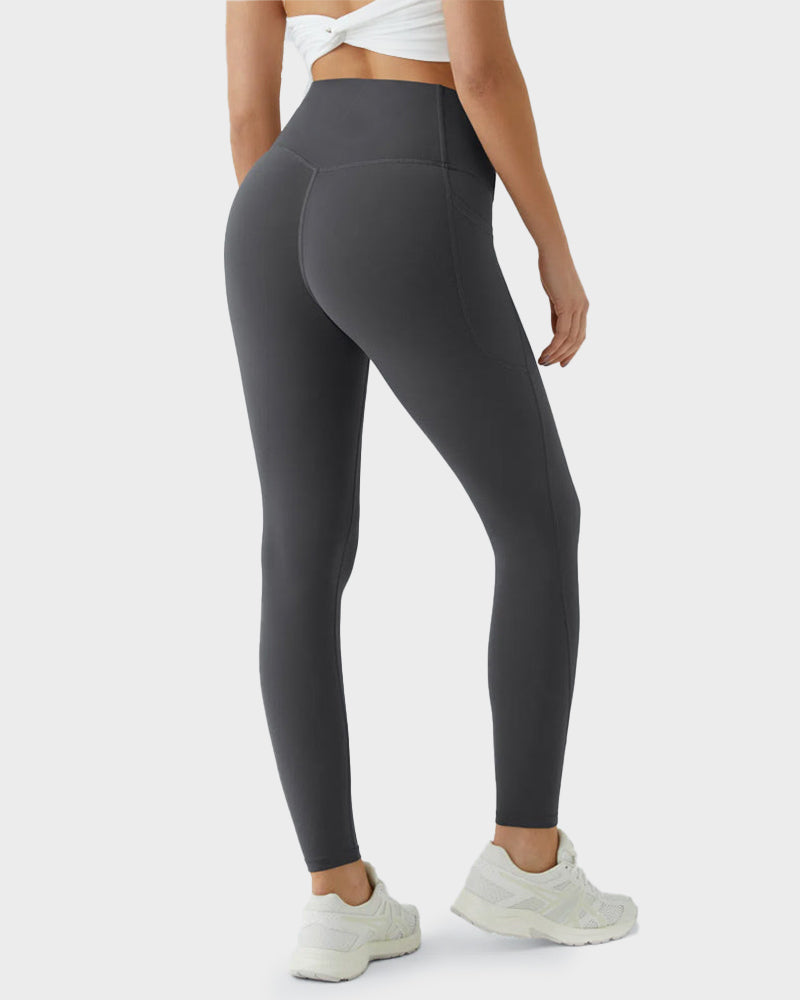 Sport-Leggings mit formendem Push-Up-Effekt und Taschen