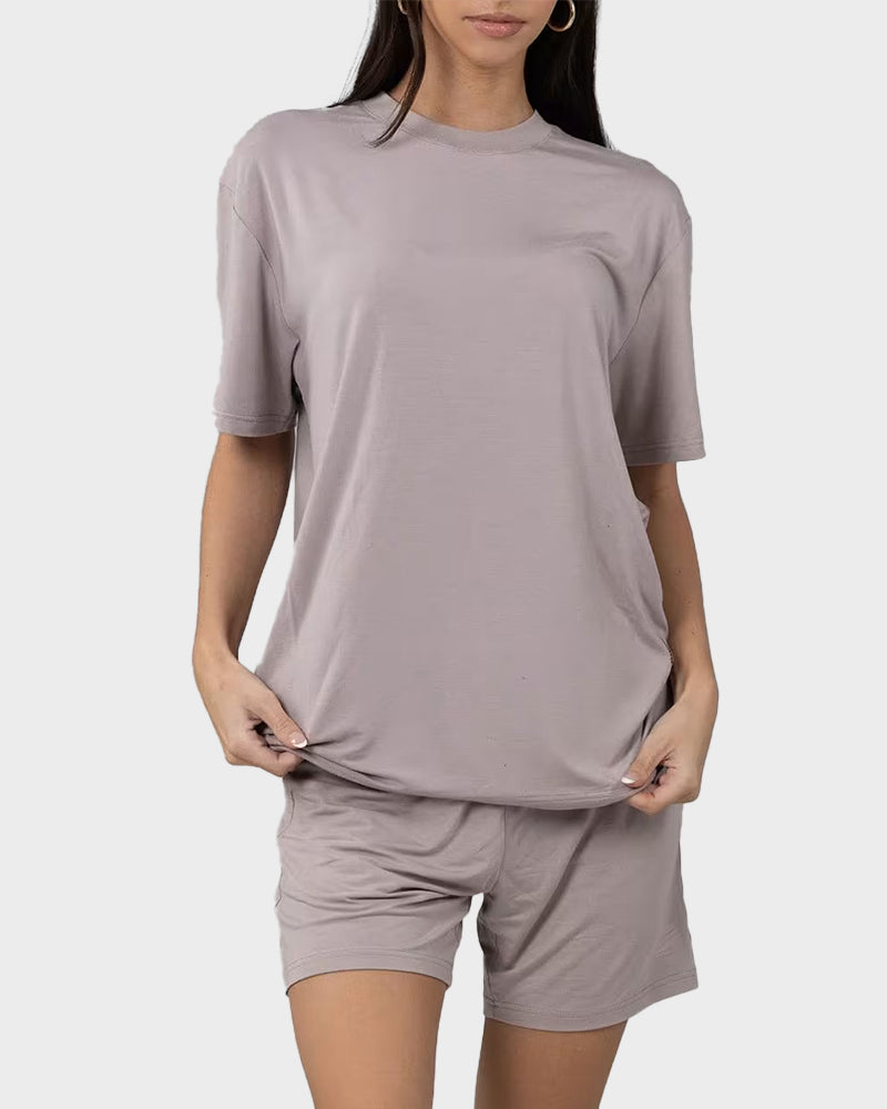 Ultraweiches Oversize-Lounge-Set aus T-Shirt & Shorts mit Taschen